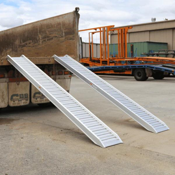 1.5-Tonne 3.2m x 300mm Aluminium Loading Ramps