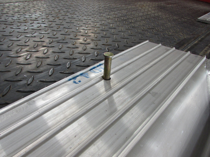 1.5-Tonne 3.2m x 300mm Aluminium Loading Ramps