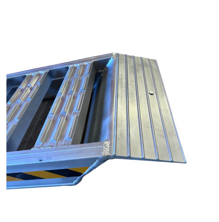 6-Tonne 3.5m x 560mm Aluminium Loading Ramps (Serrated Bar)