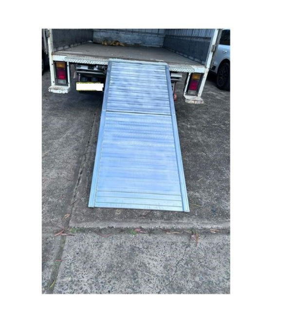 2.1M x 800mm 400kg Folding Walk Ramps